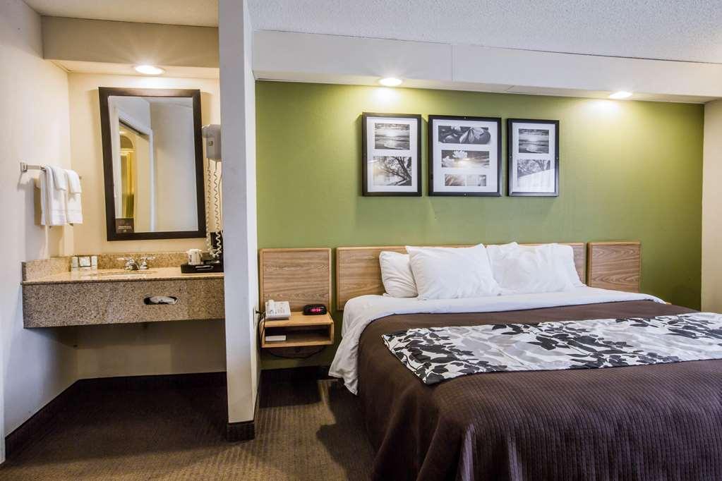 Rodeway Inn Austell Pokoj fotografie