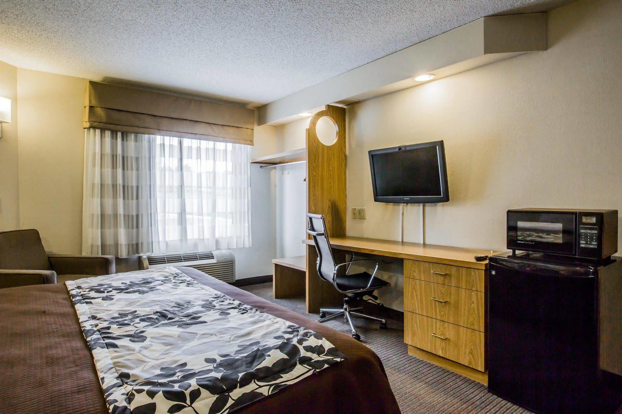 Rodeway Inn Austell Exteriér fotografie