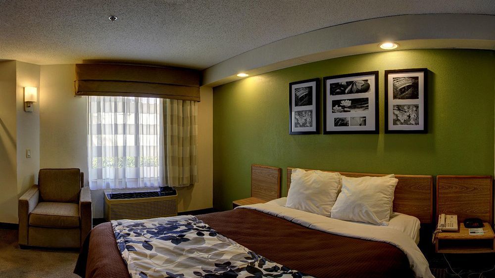 Rodeway Inn Austell Exteriér fotografie