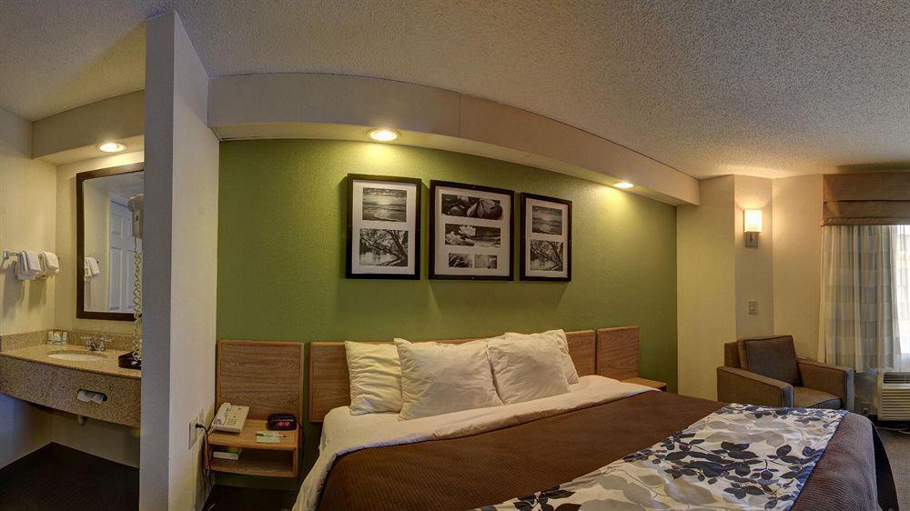 Rodeway Inn Austell Exteriér fotografie